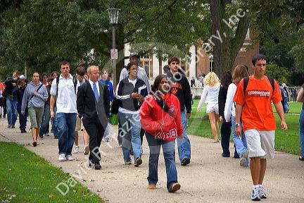 Students on the campus of the University of Illinois at Champaign.