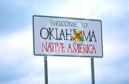 Welcome to Oklahoma sign.