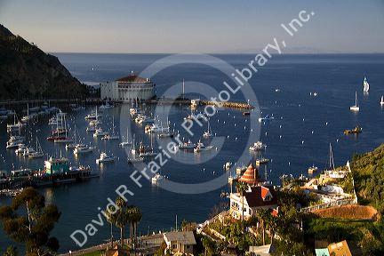 The Catalina Casino and Avalon harbor on Catalina Island, California, USA.