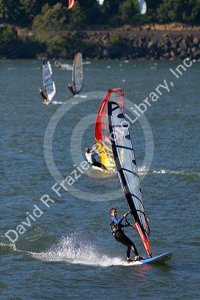 Windsurfing on the Columbia River at Hood River, Oregon, USA.