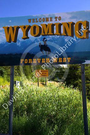 Welcome to Wyoming road sign at the Idaho, Wyoming state border, USA.